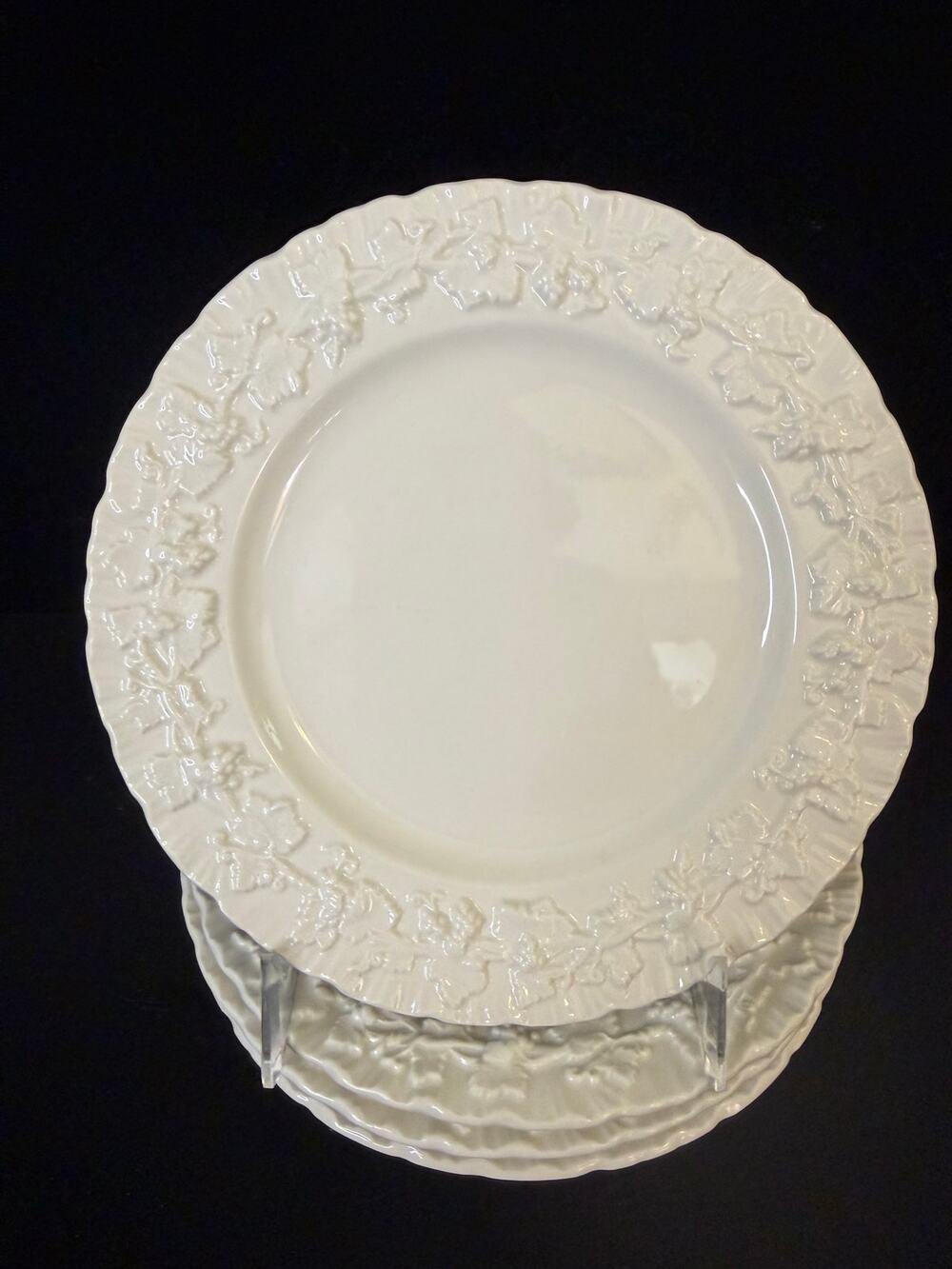 Wedgwood Queen’s Ware Cream on Cream 8.75" Plates Set of 4 rare